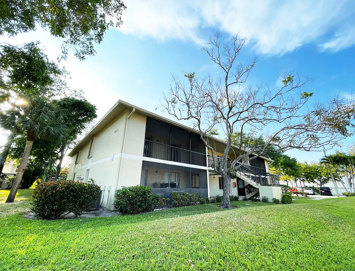 South Florida Real Estate | View 6572 Chasewood Drive, E | Listing