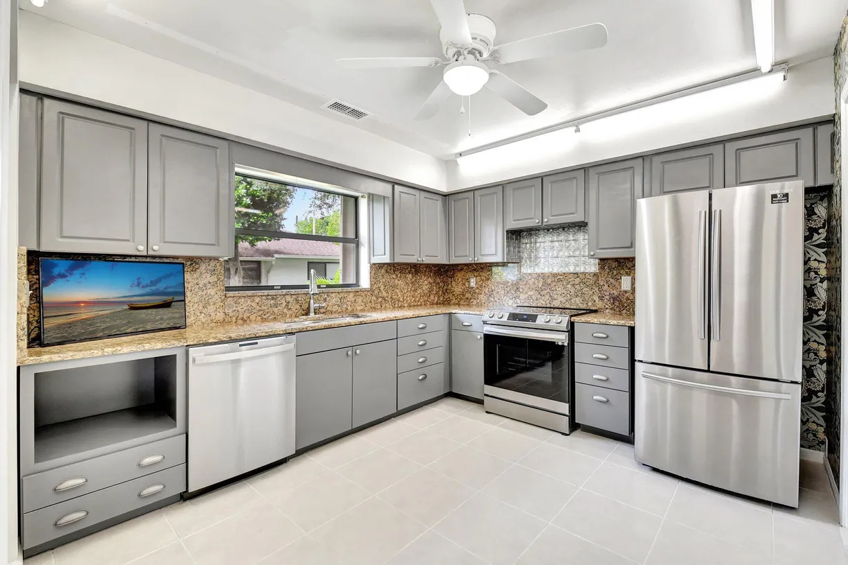 South Florida Real Estate | View 9805 Walnut Tree A Way, A | 2 Beds, 2 Baths