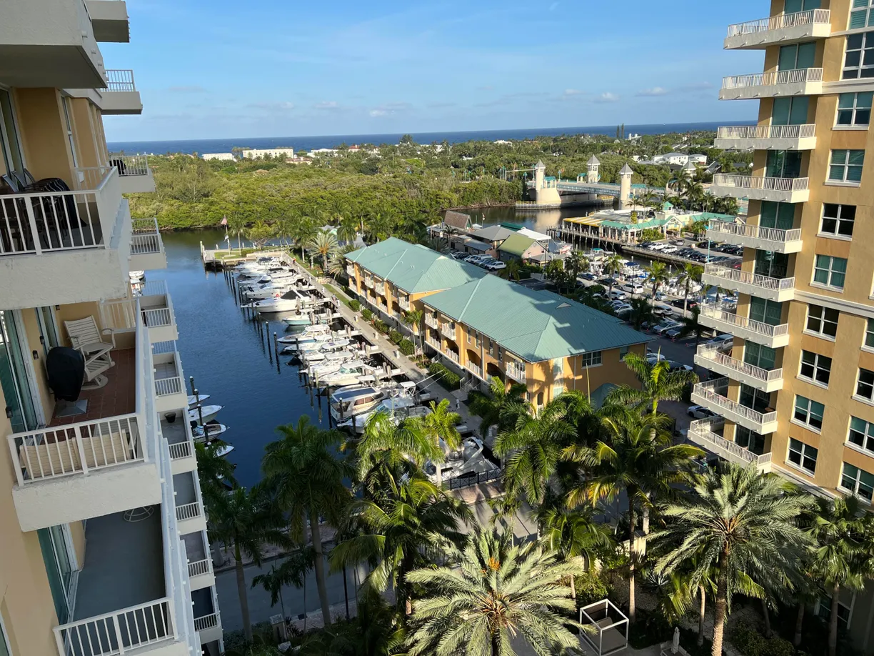South Florida Real Estate | View 700 E Boynton Beach Boulevard, 1105 | 2 Beds, 2 Baths