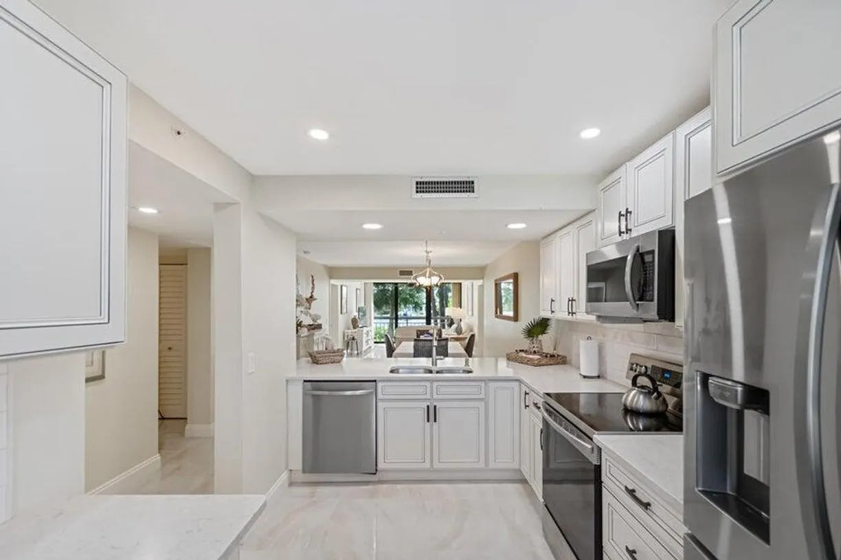 South Florida Real Estate | View 2101 Marina Isle Way, 203 | Listing