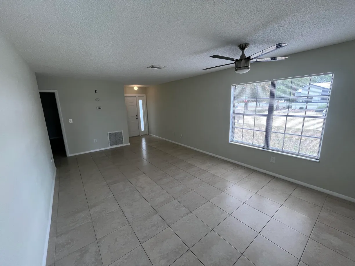 South Florida Real Estate | View 210 SW Sterret Circle | Listing