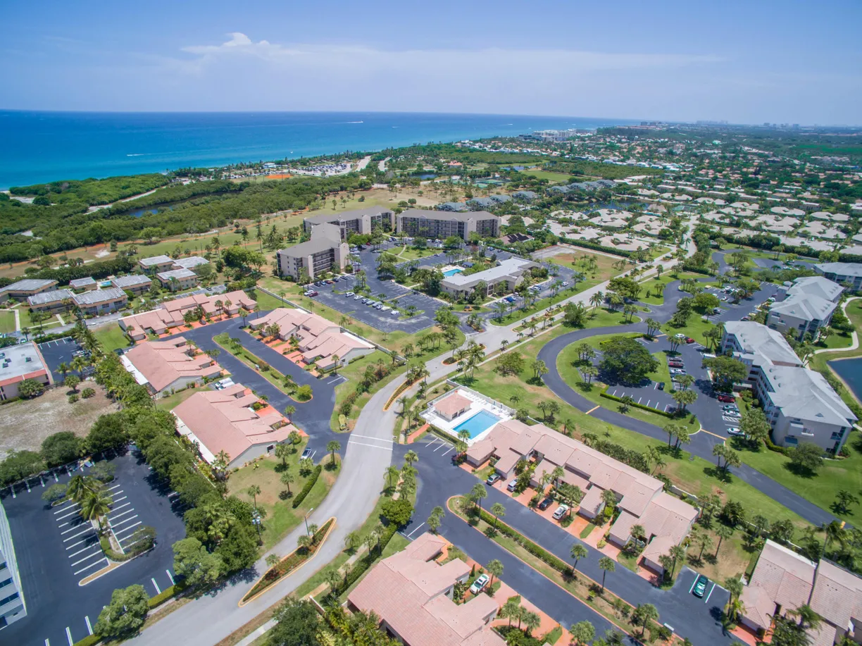 South Florida Real Estate | View 130 Palm Avenue, 23 | 2 Beds, 2 Baths