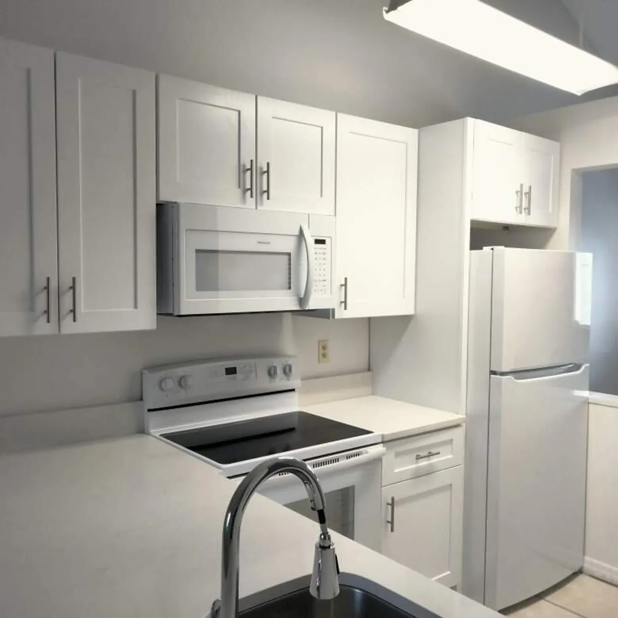 South Florida Real Estate | View 15304 Glenmoor Drive, 15304 | 1 Bed, 1 Bath
