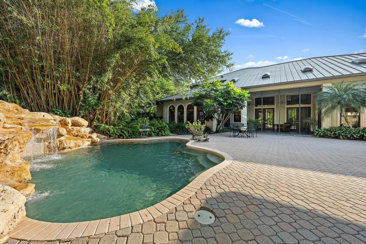 South Florida Real Estate | View 18907 SE Loxahatchee River Road | 5 Beds, 4 Baths