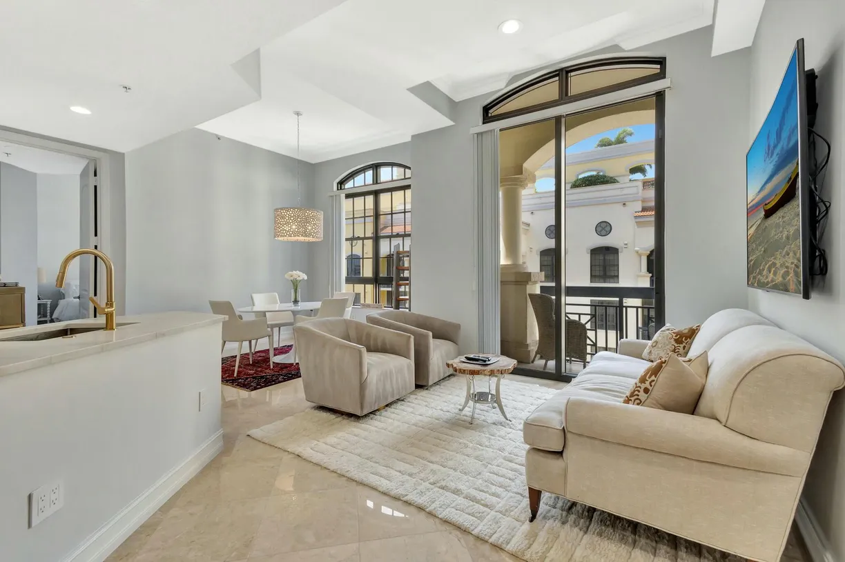 South Florida Real Estate | View 701 S Olive Avenue, 2108 | Listing