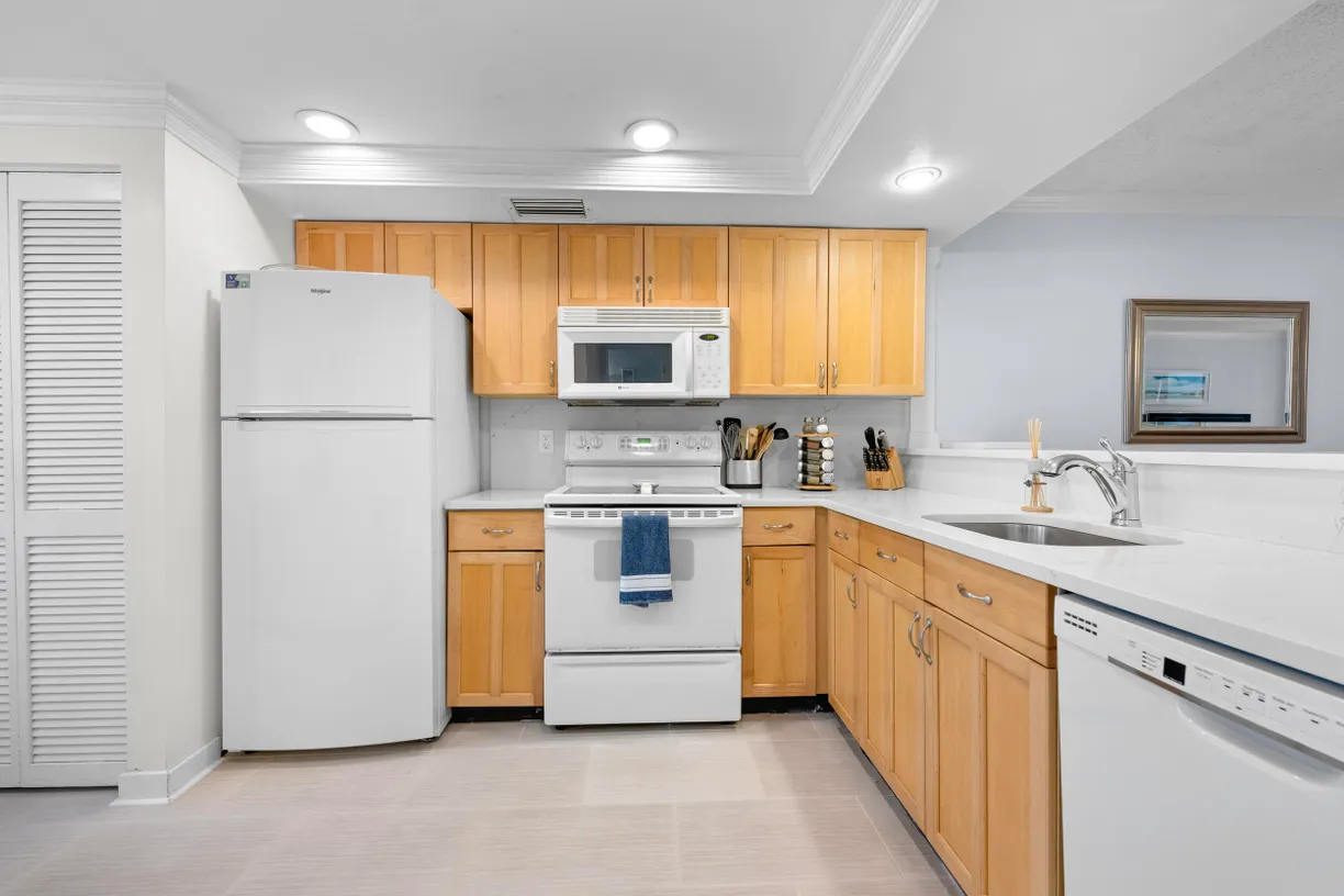 South Florida Real Estate | View 214 Brackenwood Terrace | Listing