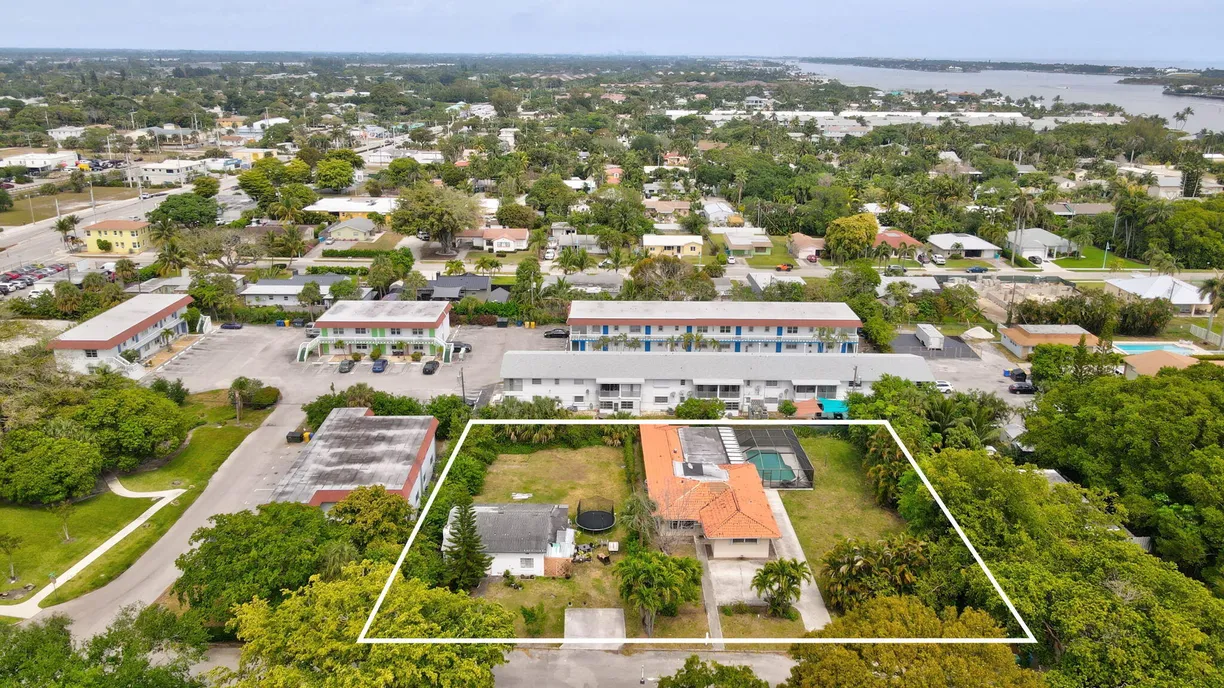 South Florida Real Estate | View 633/641 NE 6th Avenue | Listing