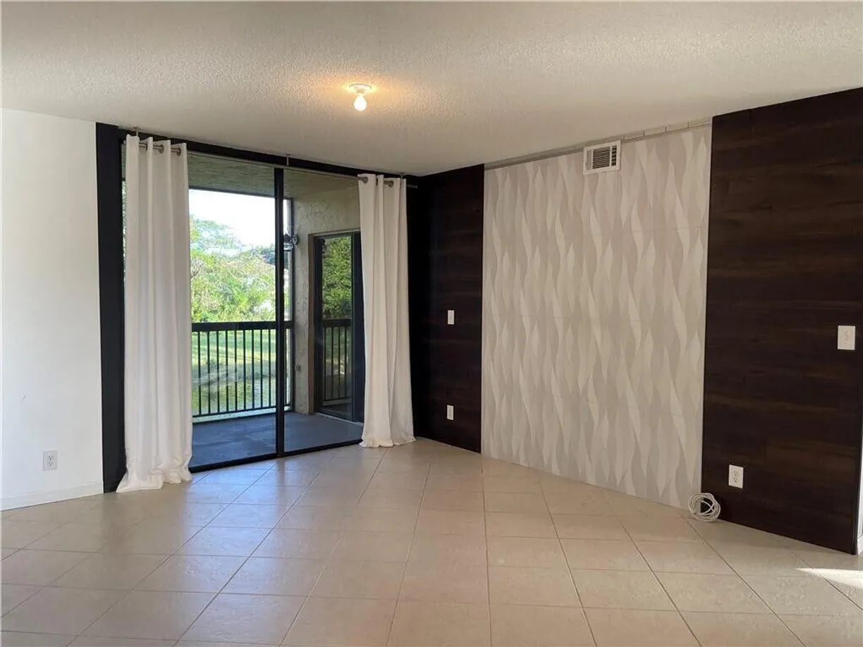 South Florida Real Estate | View 5701 Riverside Drive, 206b6 | Listing