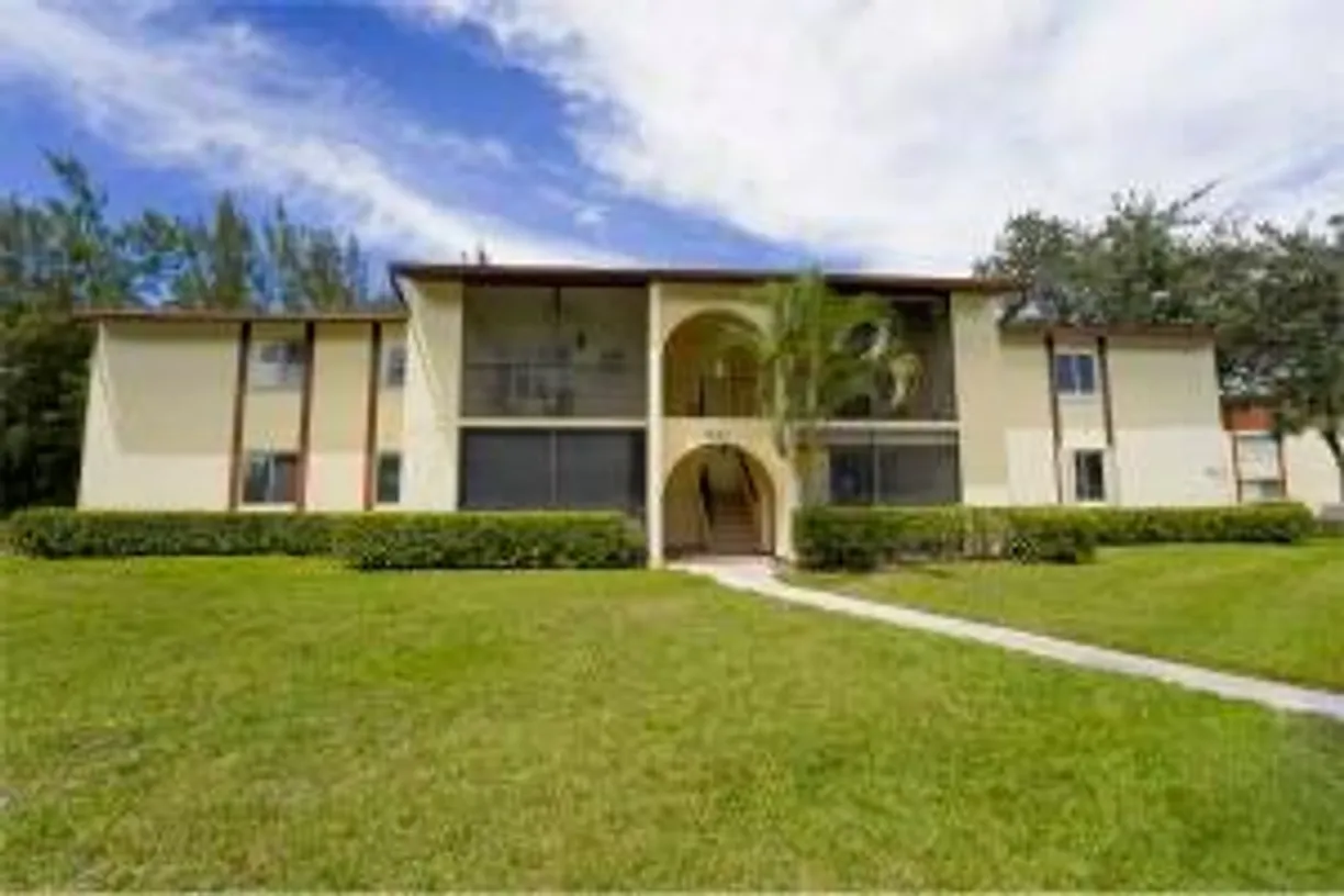 South Florida Real Estate | View 4871 Sable Pine Circle, D1 | 2 Beds, 2 Baths