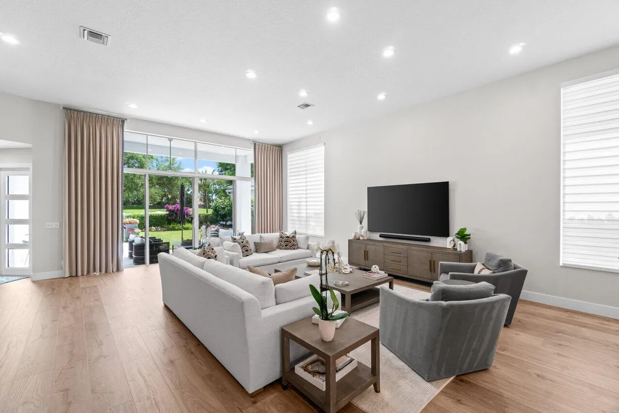 South Florida Real Estate | View 16100 Villa Vizcaya Place | 3 Beds, 3 Baths