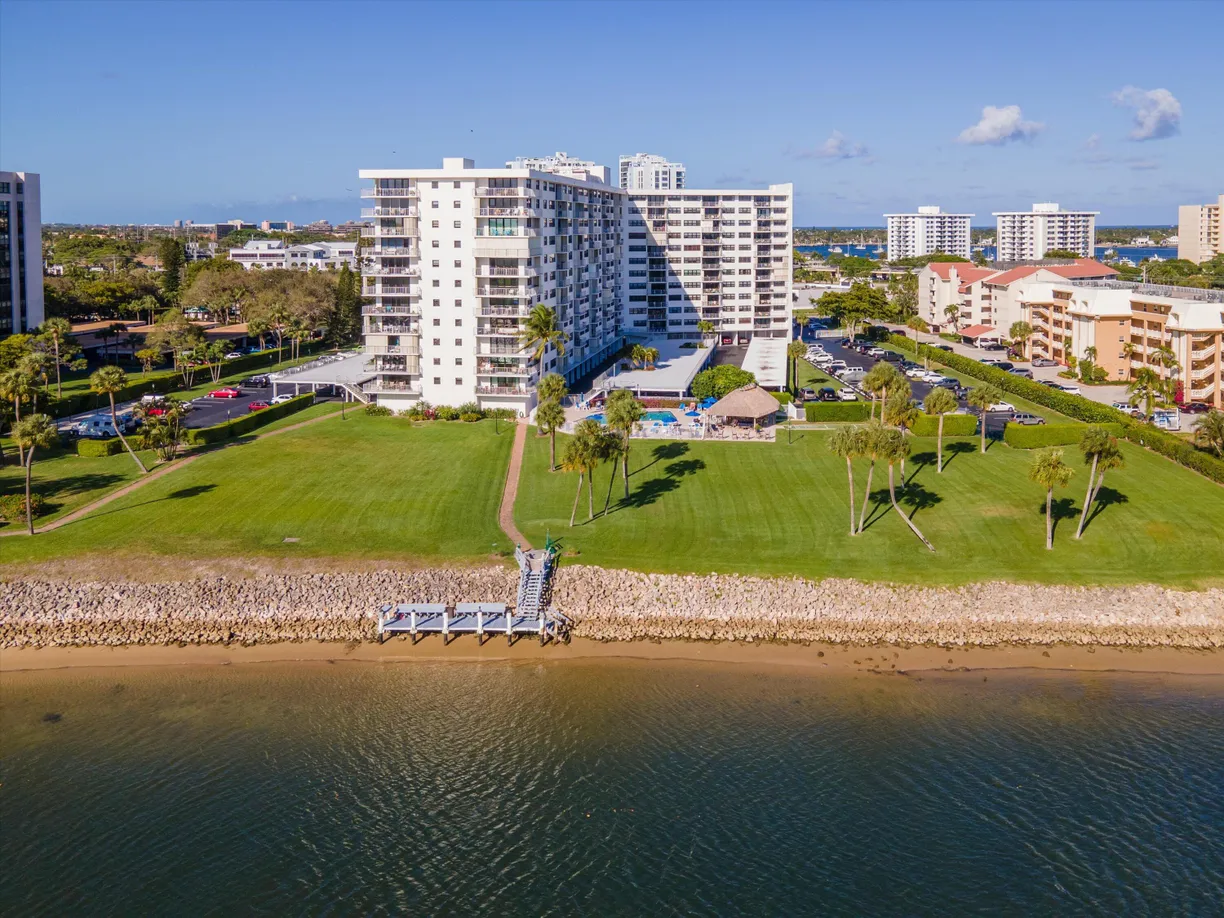 South Florida Real Estate | View 336 Golfview Road, 916 | Listing
