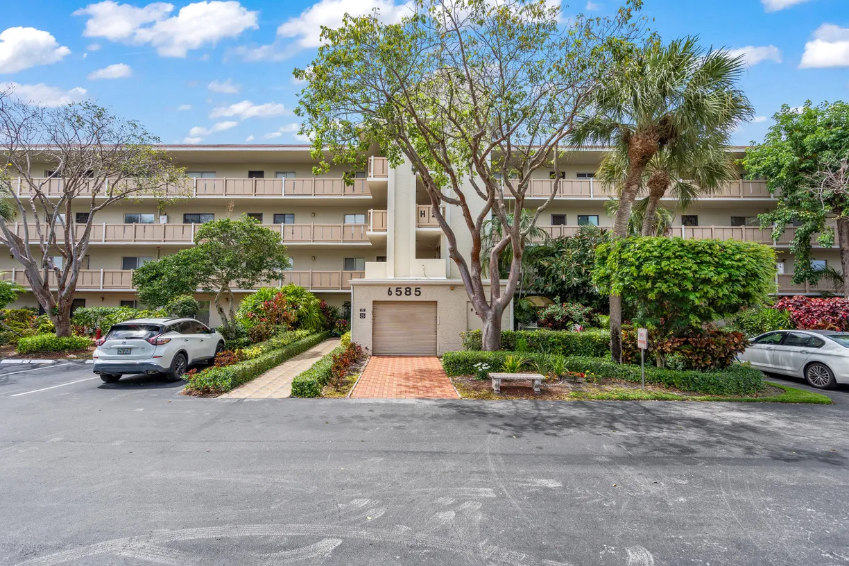 South Florida Real Estate | View 6585 Kensington Lane, 403 | Listing