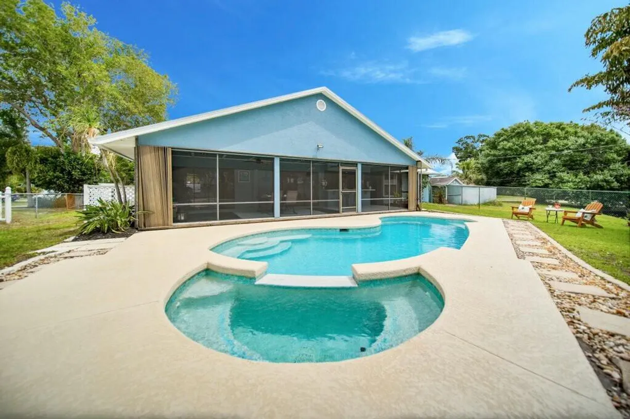 South Florida Real Estate | View 870 SW Gardens Boulevard | Listing
