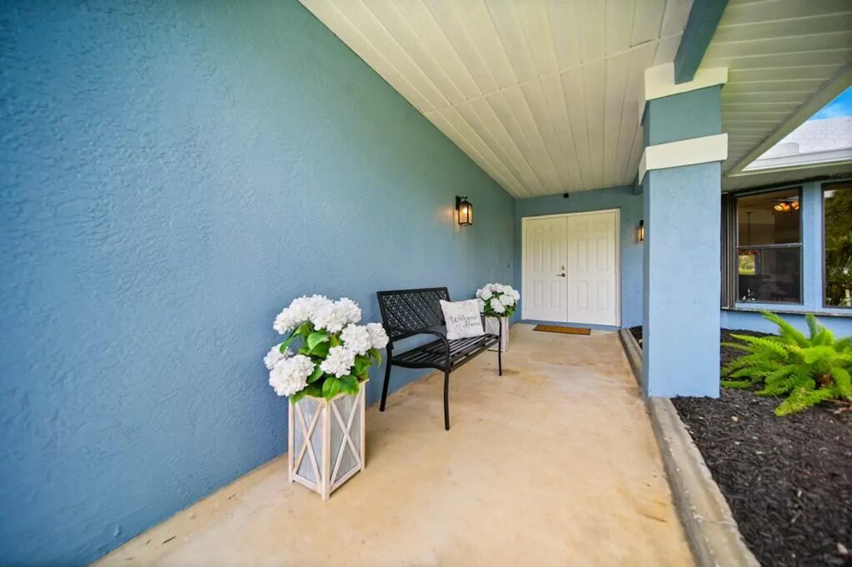 South Florida Real Estate | View 870 SW Gardens Boulevard | Listing