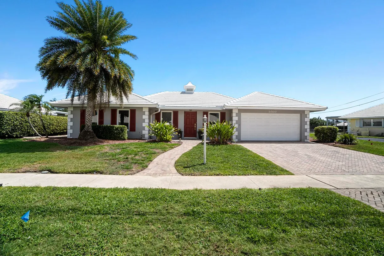 South Florida Real Estate | View 1000 SW Mulberry Way | 3 Beds, 2 Baths