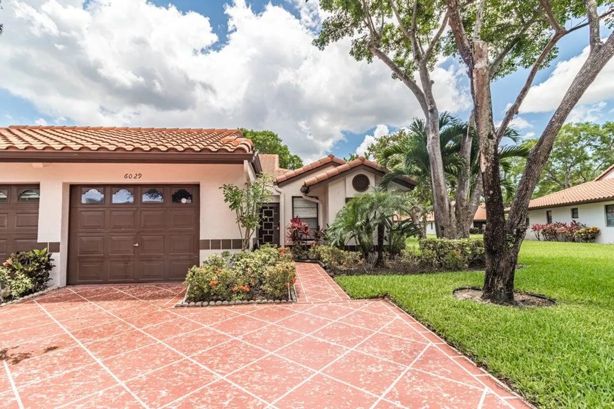 South Florida Real Estate | View 6029 Kings Gate Circle | 2 Beds, 2 Baths
