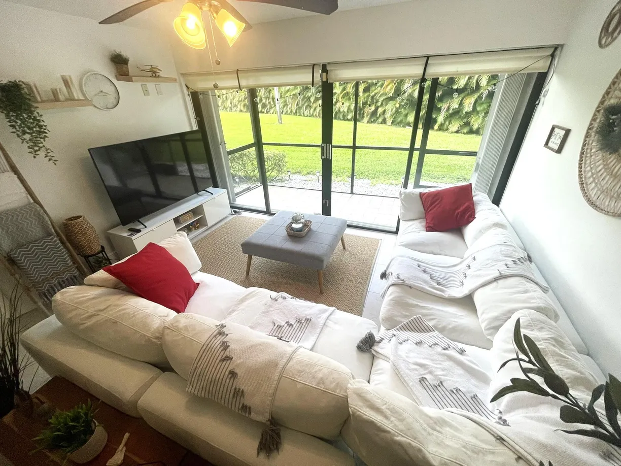 South Florida Real Estate | View 2500 Presidential Way, 106 | Listing