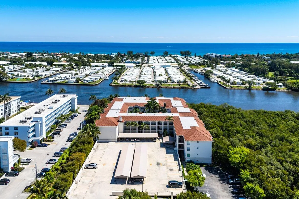 South Florida Real Estate | View 3314 Tuscany Way | 1 Bed, 1 Bath