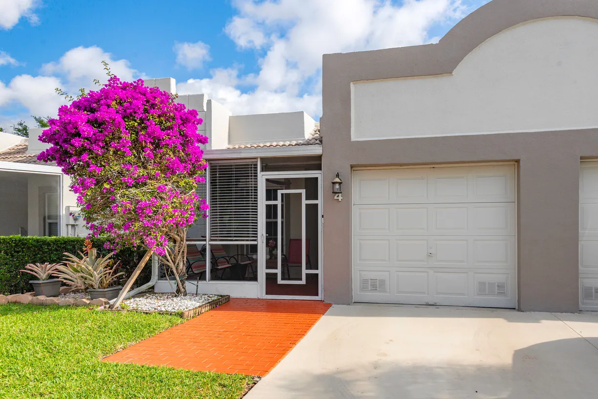 South Florida Real Estate | View 9185 Flynn Circle, 4 | 2 Beds, 2 Baths