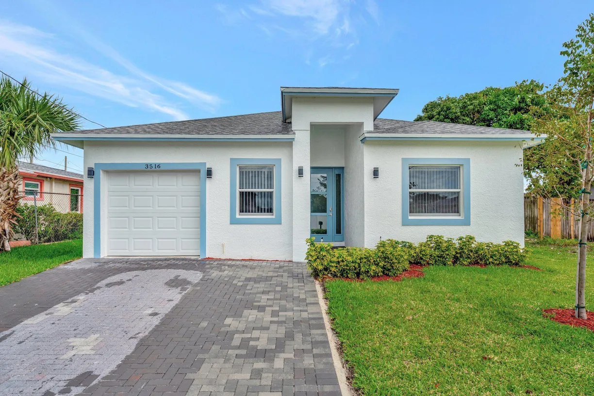 South Florida Real Estate | View 3516 S Avenue | 3 Beds, 2 Baths