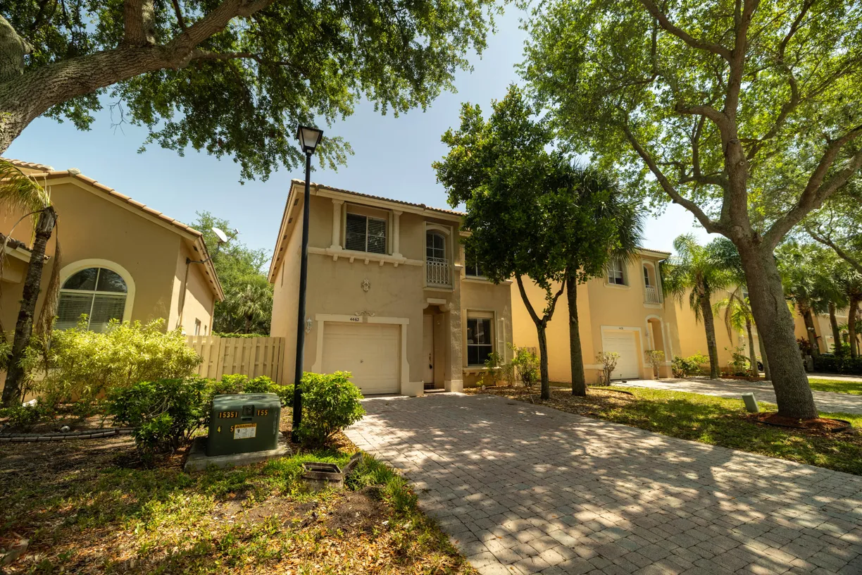 South Florida Real Estate | View 4462 Lake Tahoe Circle | 4 Beds, 2 Baths