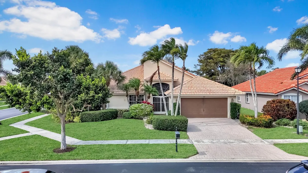 South Florida Real Estate | View 7315 Falls Road | 3 Beds, 2 Baths