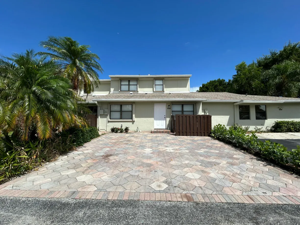 South Florida Real Estate | View 16268 Apricot Way | Listing