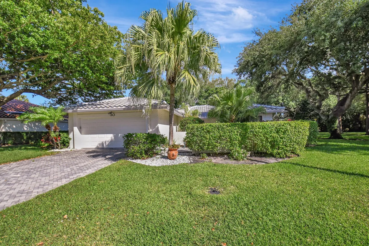 South Florida Real Estate | View 30 Hampshire Lane | Listing