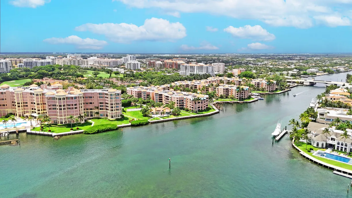 South Florida Real Estate | View 120 SE 5th Avenue, 424 | 2 Beds, 2 Baths