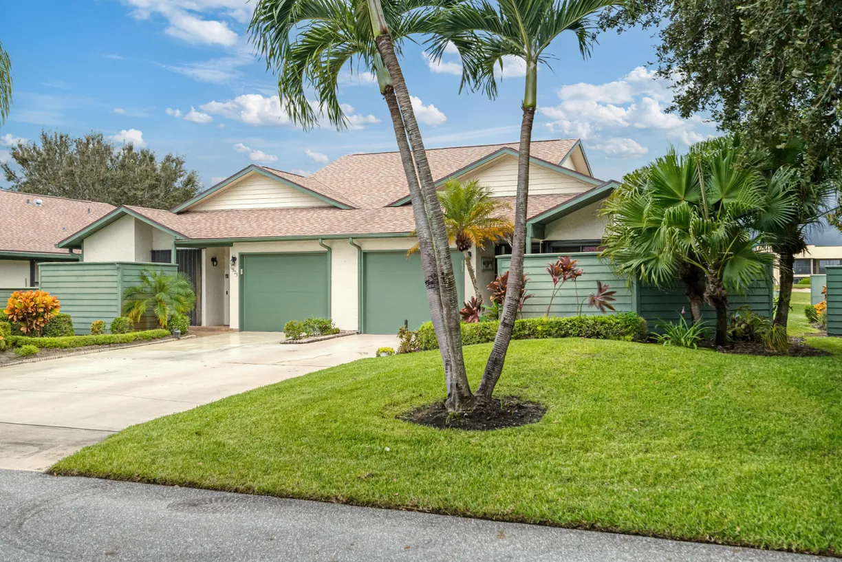 South Florida Real Estate | View 6825 SE Bunker Hill Drive | Listing