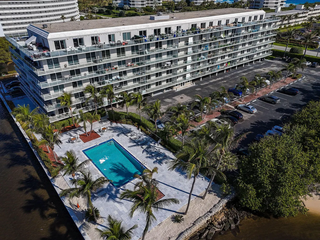South Florida Real Estate | View 2560 S Ocean Boulevard, 206 | Listing