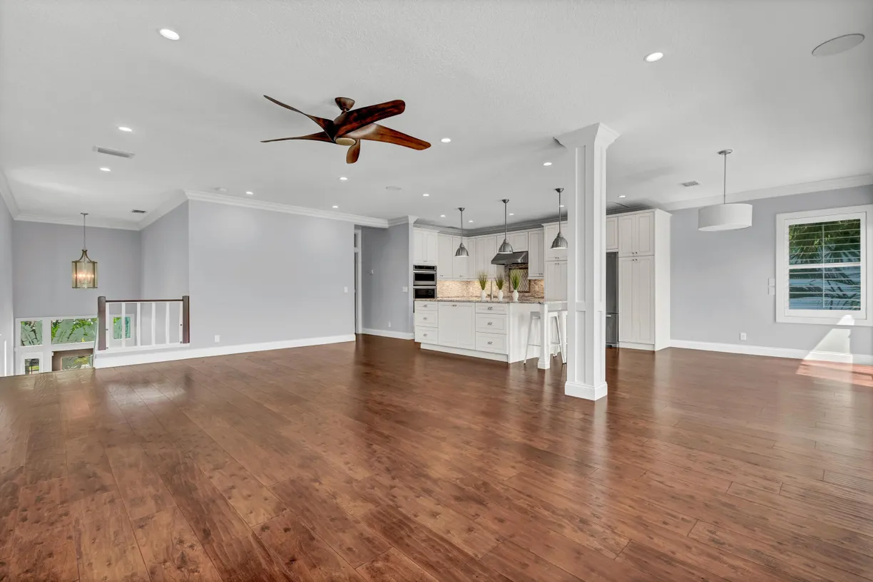 South Florida Real Estate | View 125 Intracoastal Circle | Listing