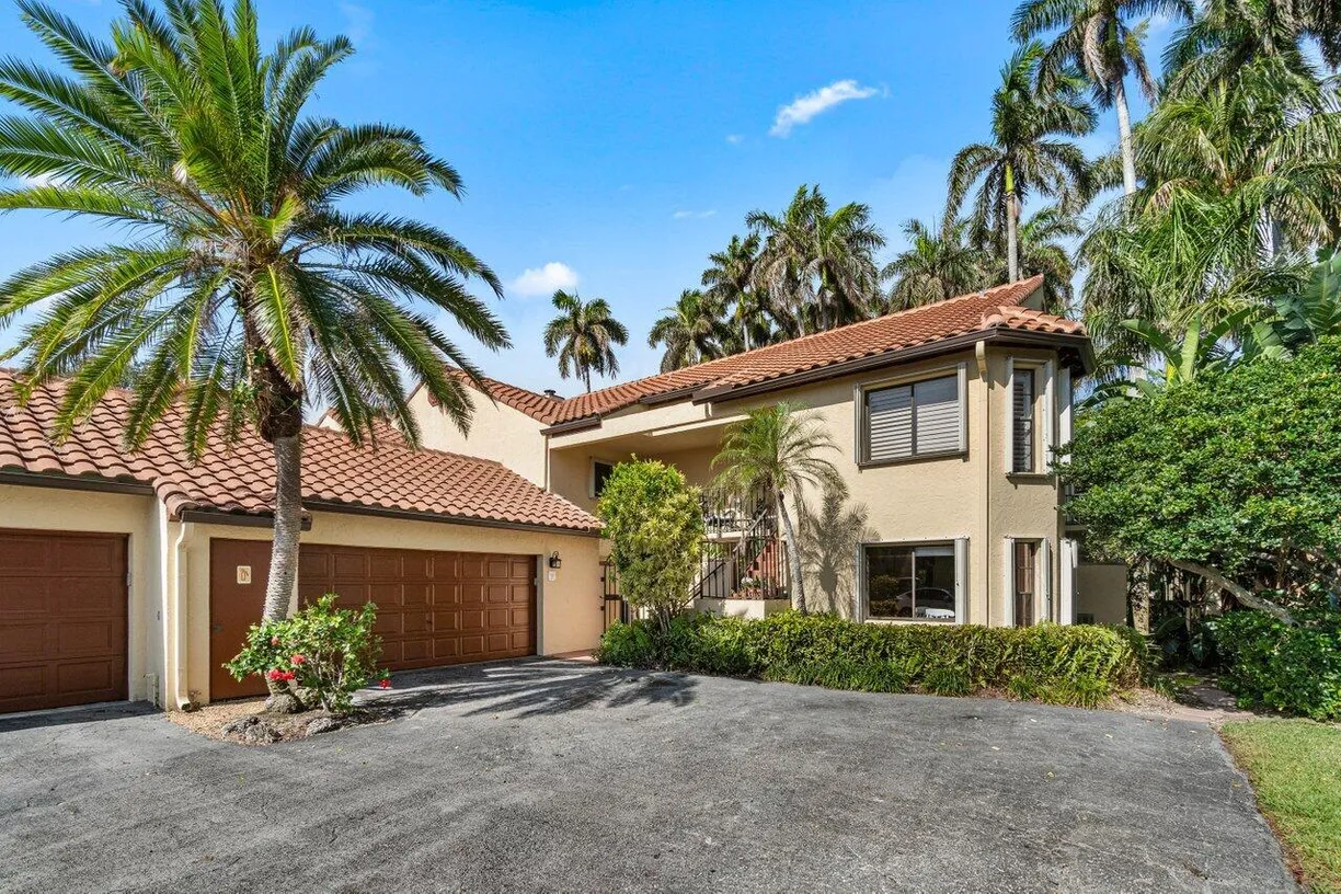 South Florida Real Estate | View 7 Via Lago | Listing