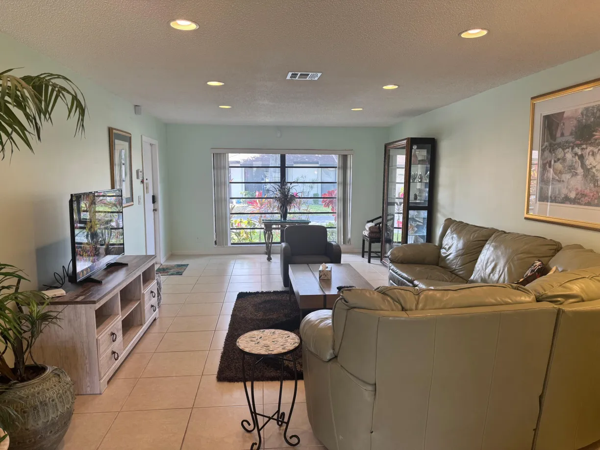 South Florida Real Estate | View 4941 Dovewood Road, A | Listing