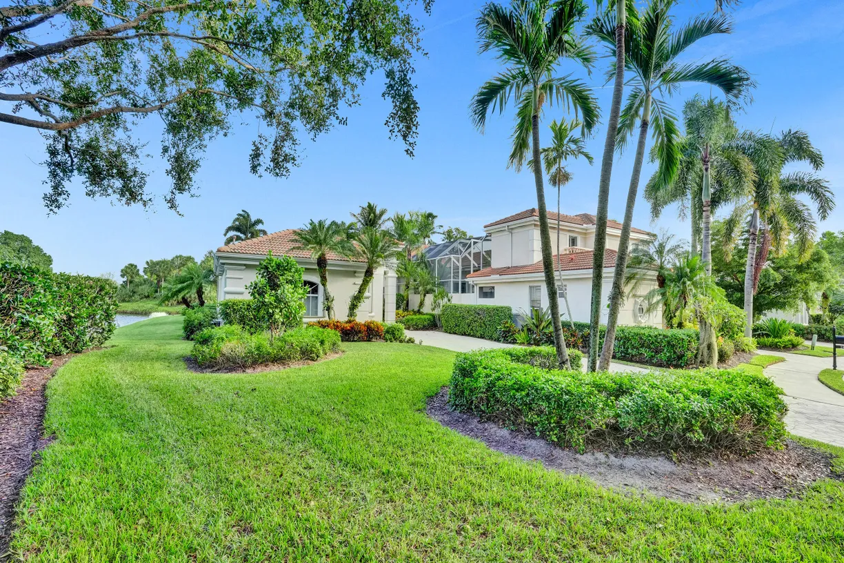 South Florida Real Estate | View 251 Isle Way | Listing
