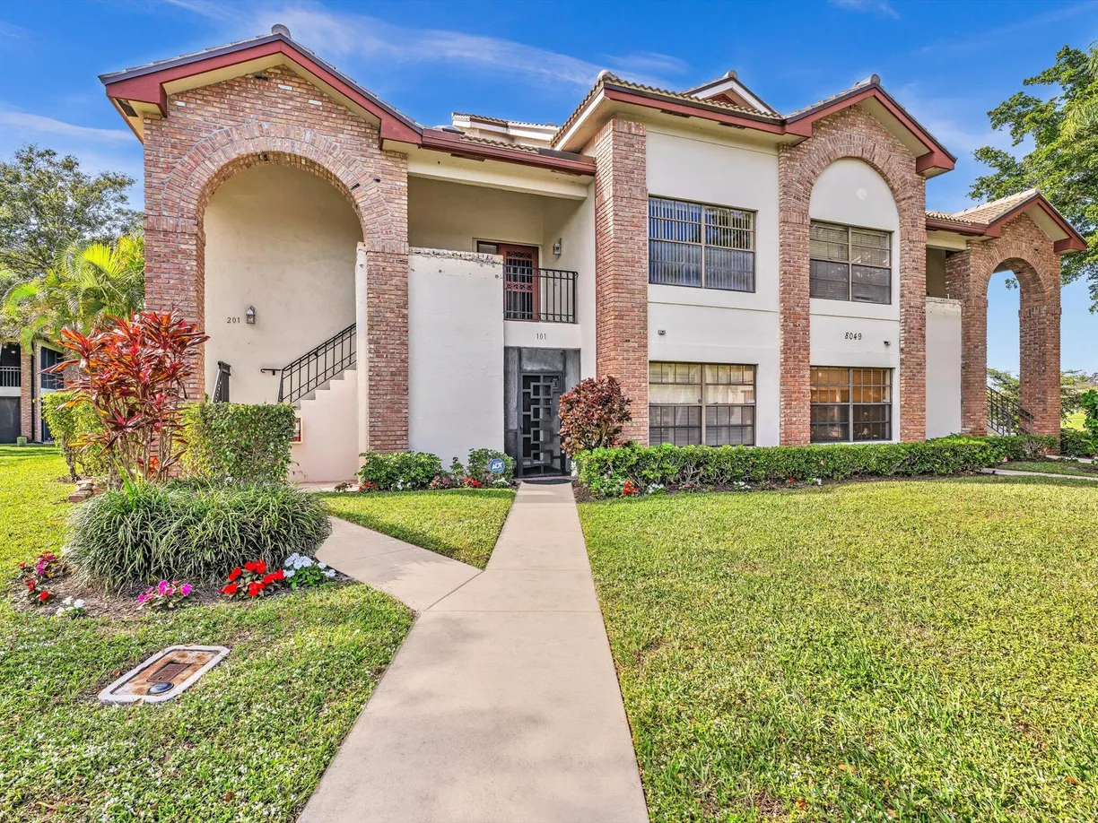 South Florida Real Estate | View 8049 Aberdeen Drive, 201 | Listing