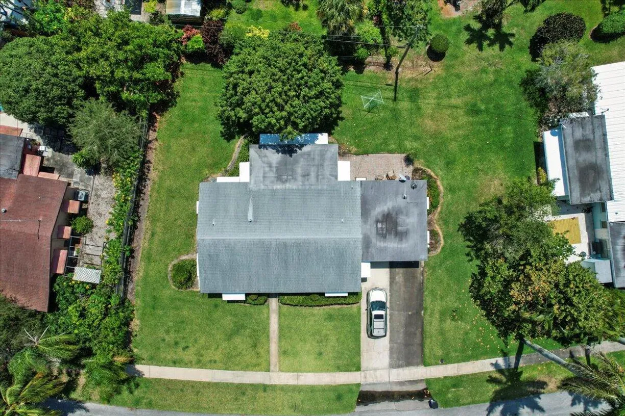South Florida Real Estate | View 1423 Shirley Court | Listing