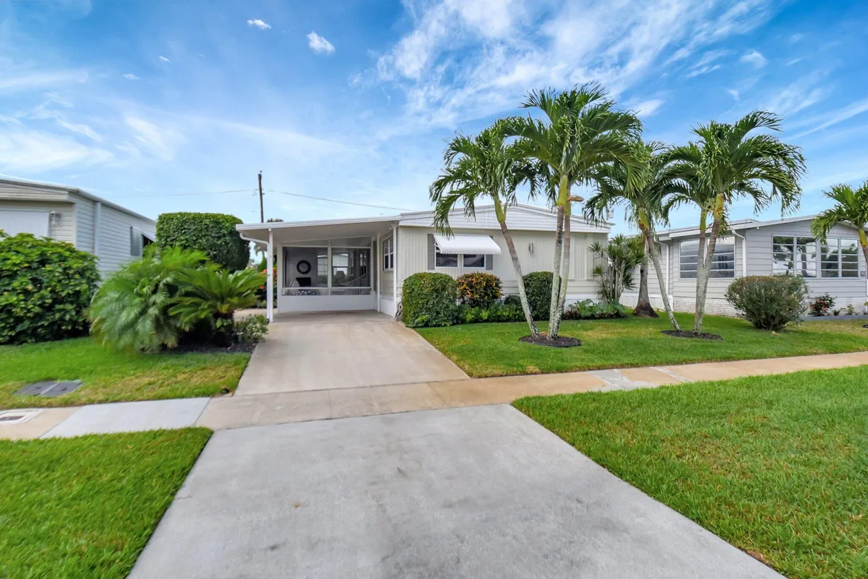 South Florida Real Estate | View 4424 Meadow View Drive | Listing