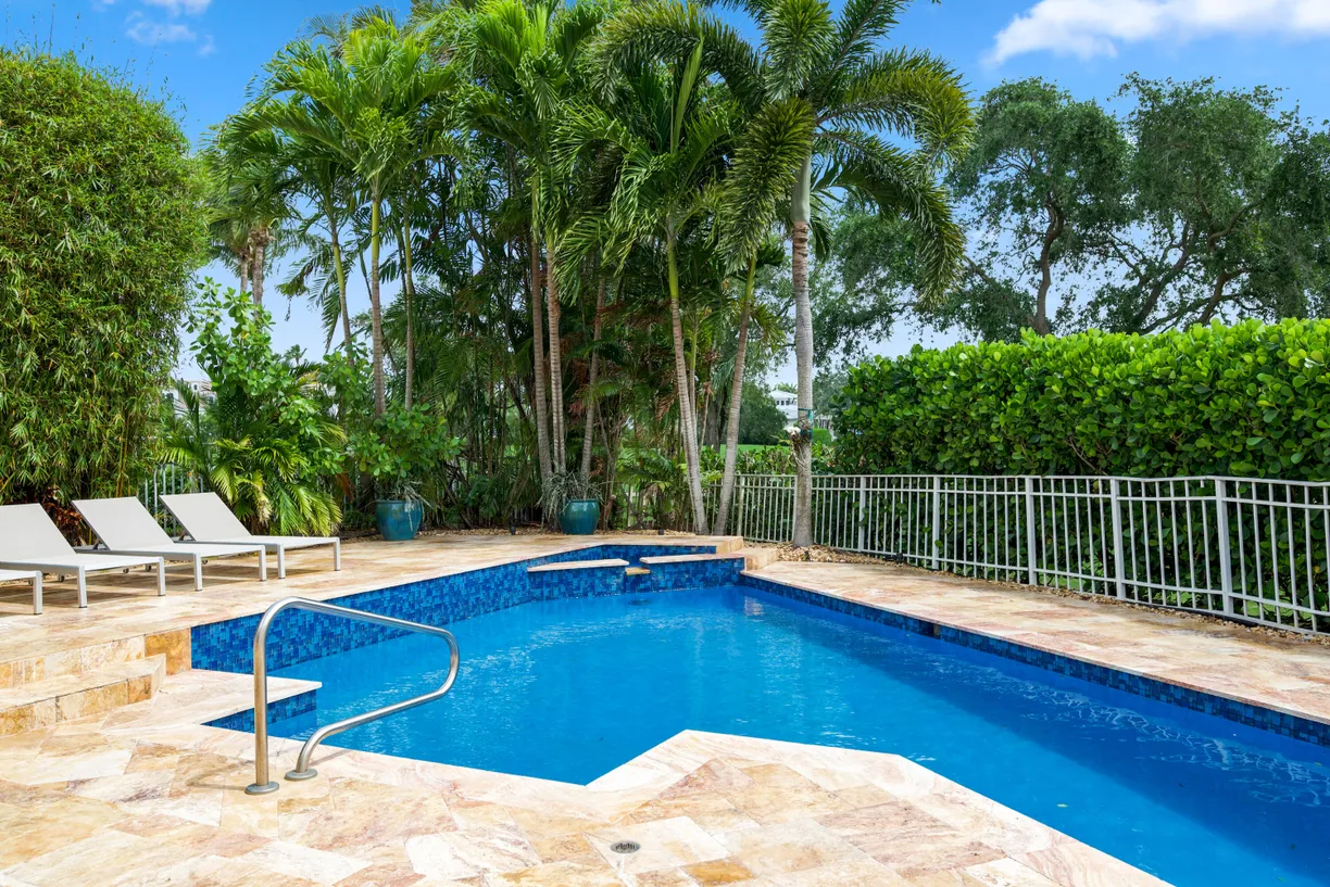 South Florida Real Estate | View 5600 Regency Circle | Listing