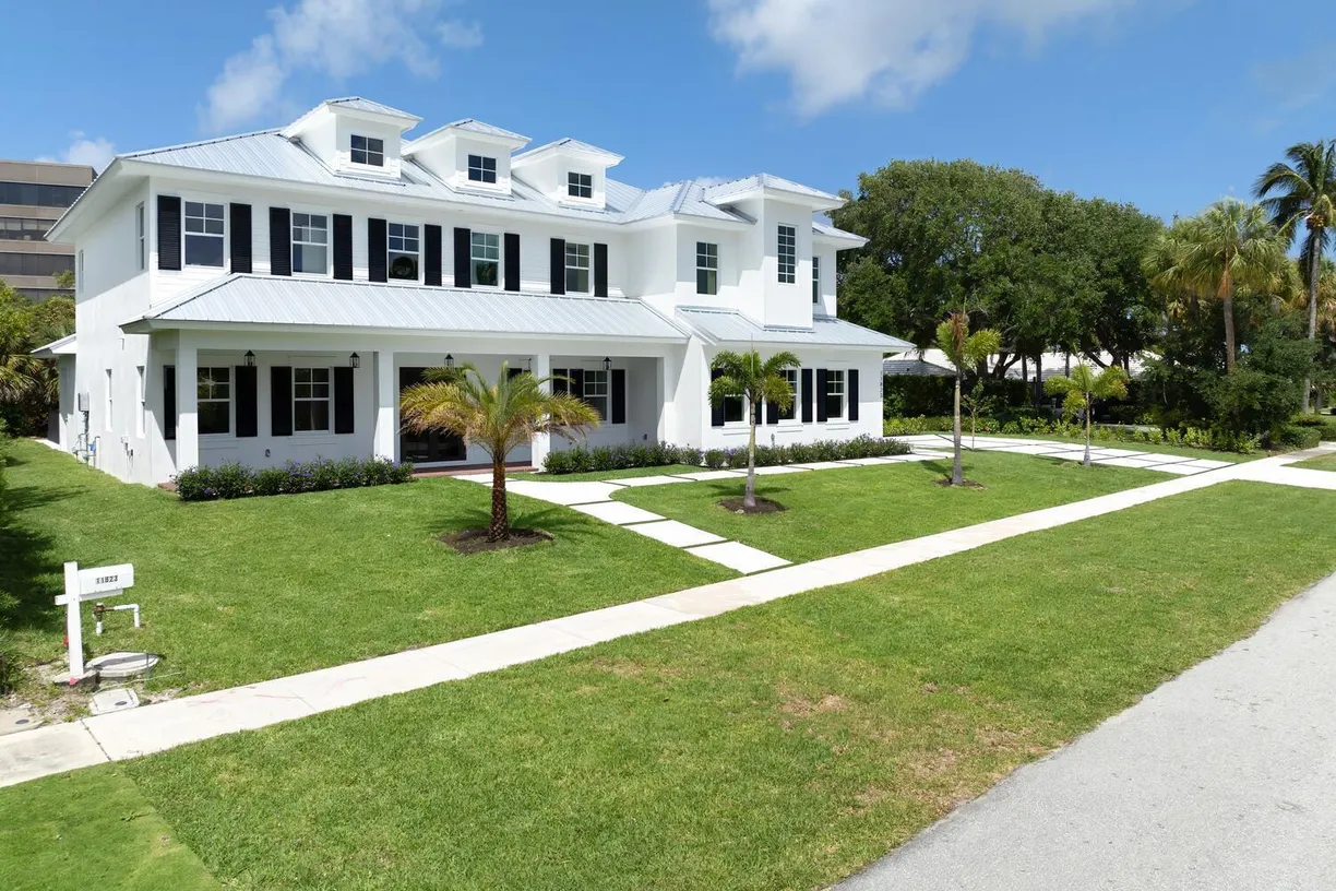 South Florida Real Estate | View 11823 Lake Shore Place | Listing