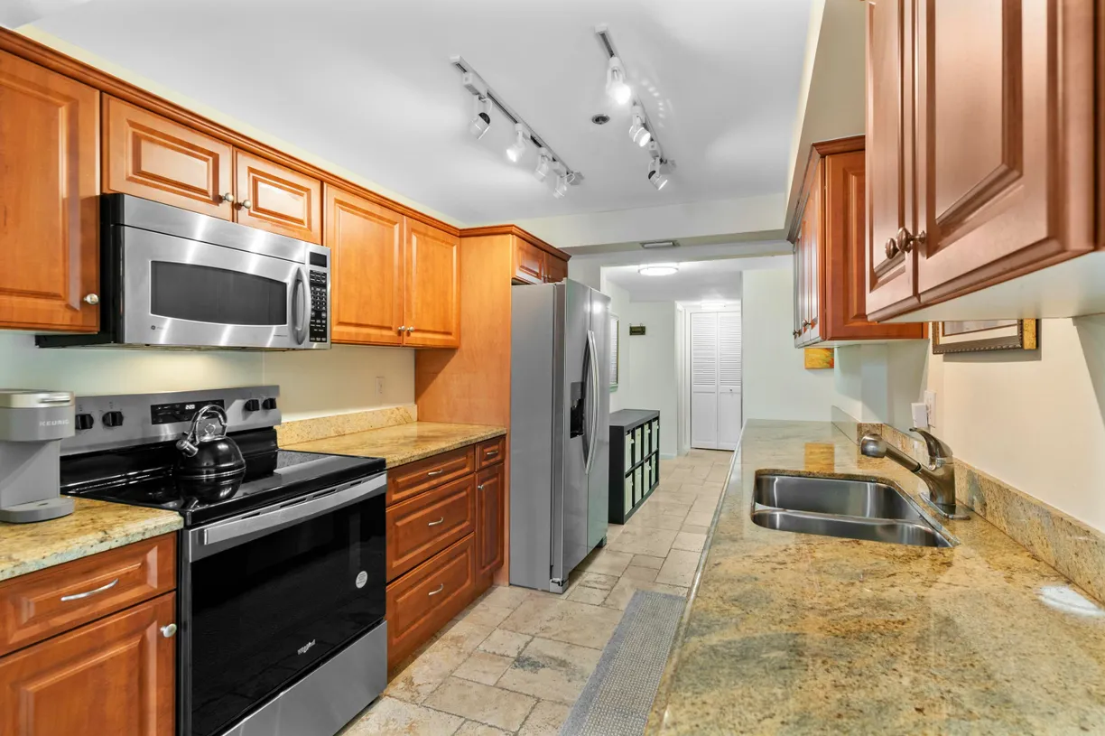 South Florida Real Estate | View 899 Jeffery Street, 201 | Listing