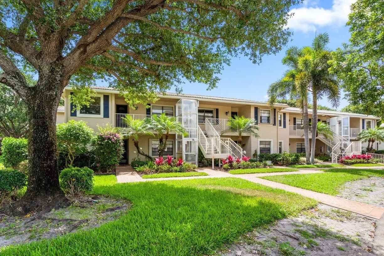 South Florida Real Estate | View 34 Stratford Lane, C | Listing