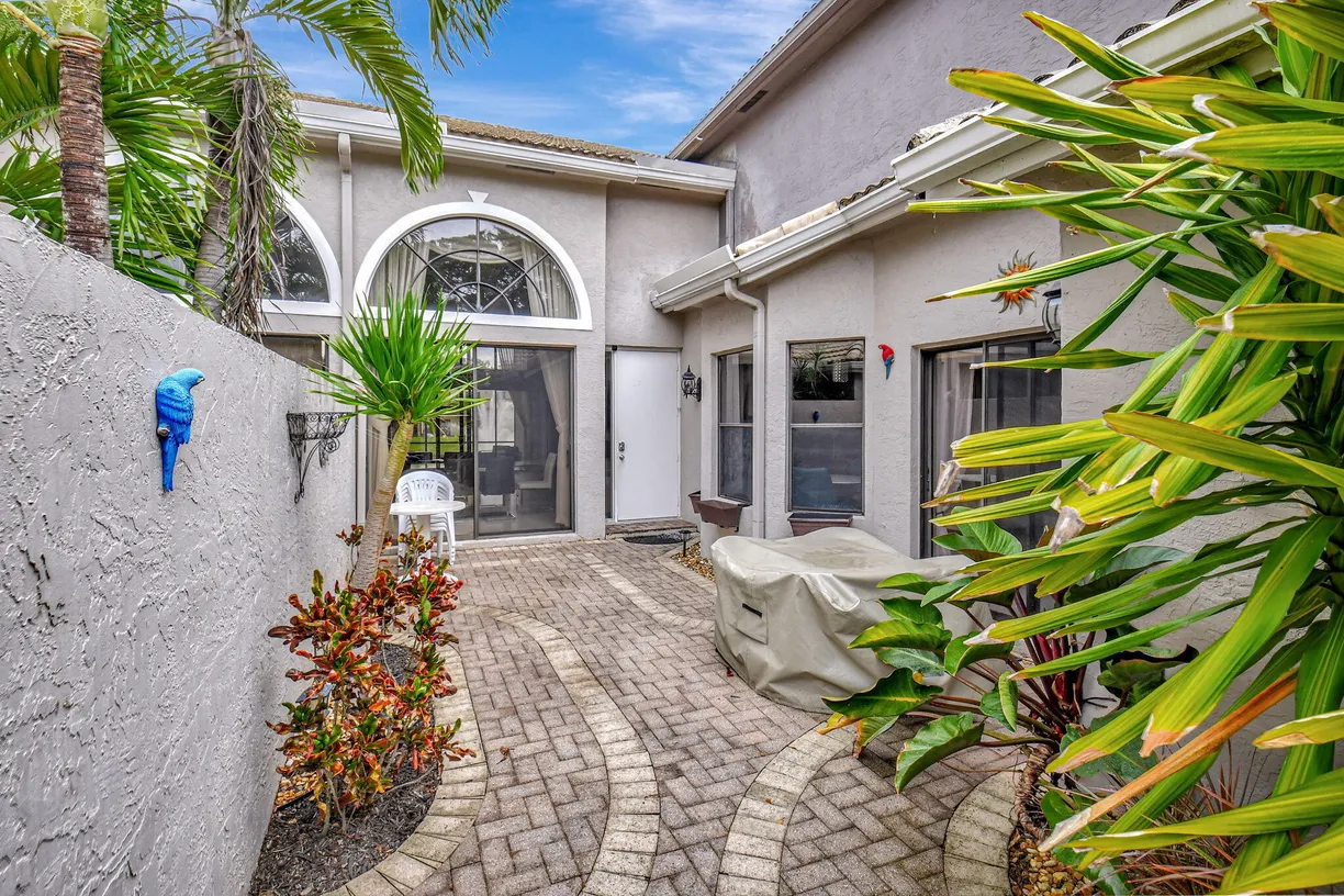 South Florida Real Estate | View 5465 Monterey Circle, D | Listing