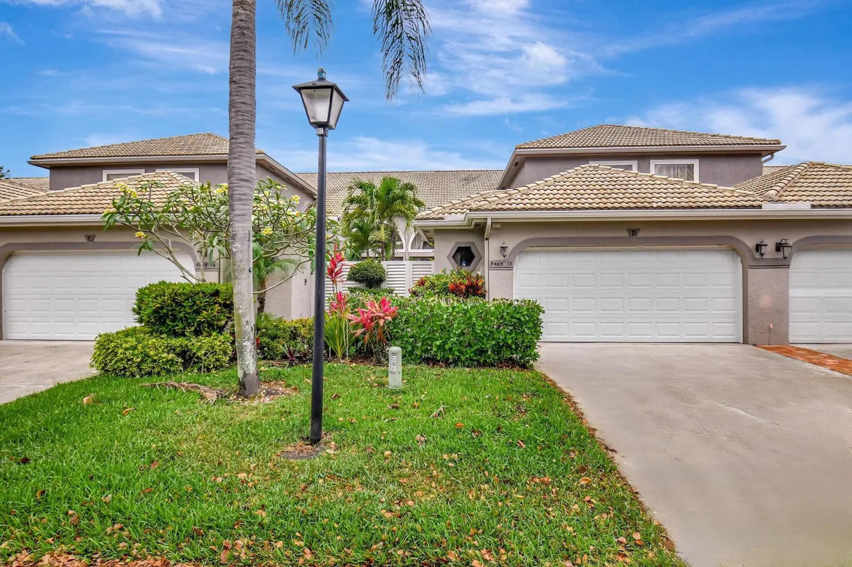 South Florida Real Estate | View 5465 Monterey Circle, D | 3 Beds, 2 Baths