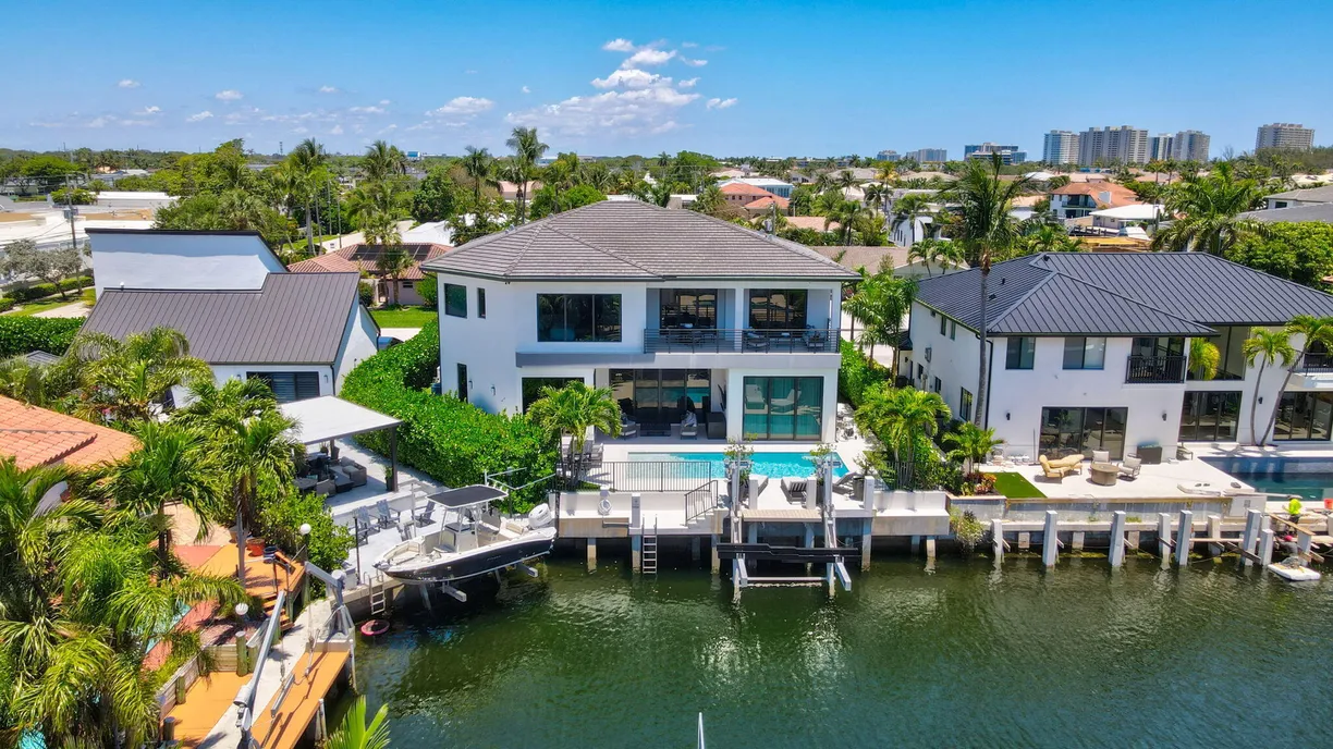 South Florida Real Estate | View 660 NE 29th Place | Listing