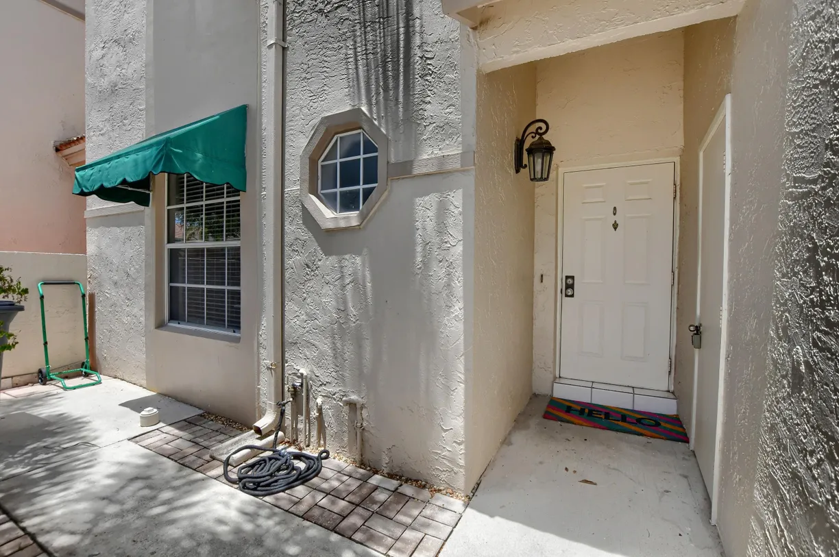 South Florida Real Estate | View 6563 Via Regina | Listing