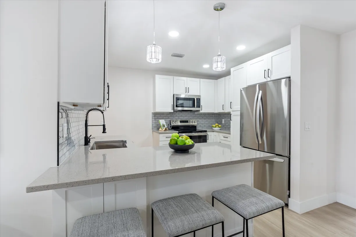 South Florida Real Estate | View 914 Orange Drive | Listing