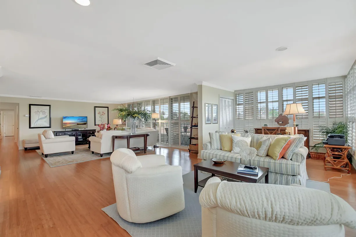 South Florida Real Estate | View 227 Brazilian Avenue, Ph D | 3 Beds, 2 Baths