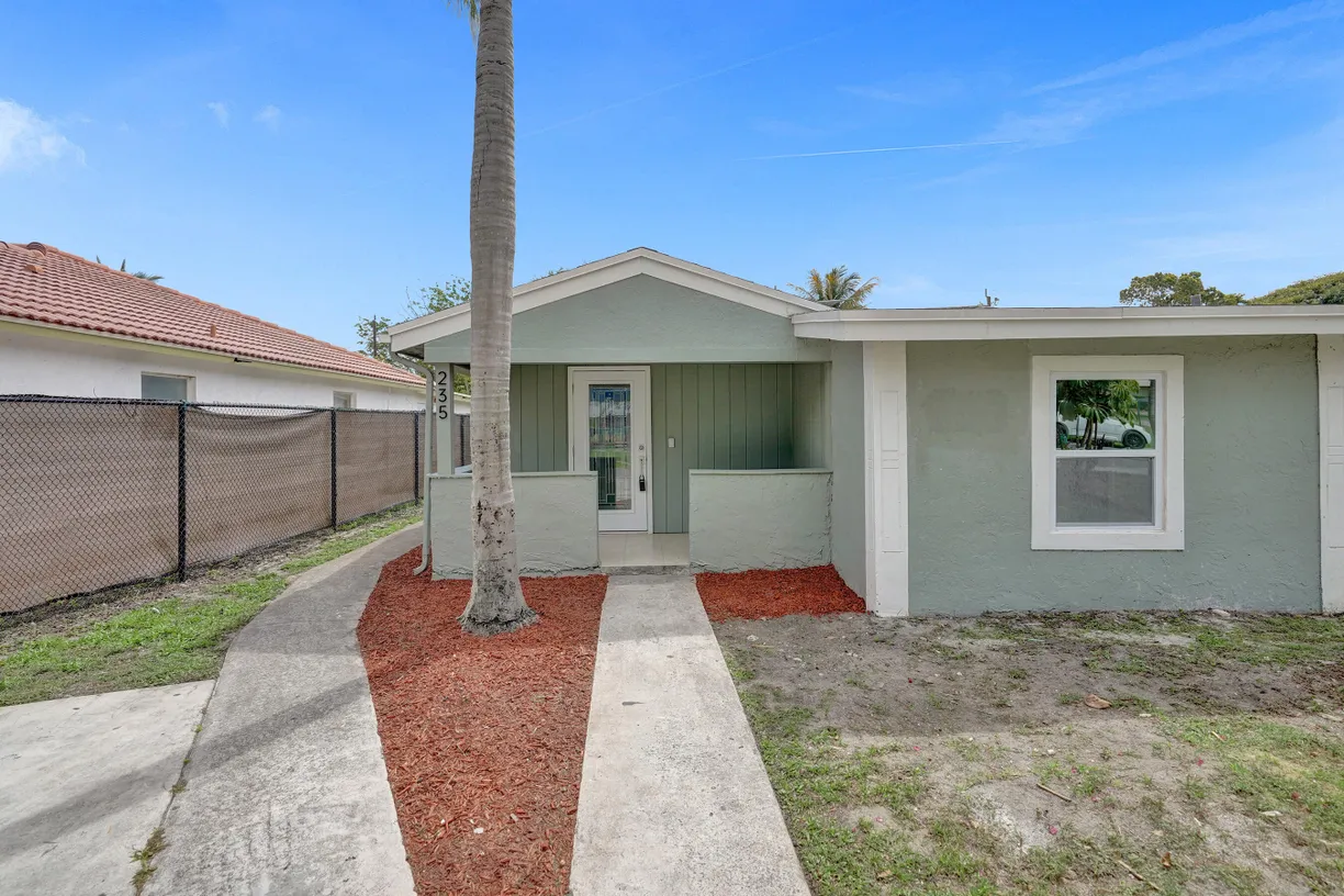 South Florida Real Estate | View 235 NW 10th Avenue | Listing