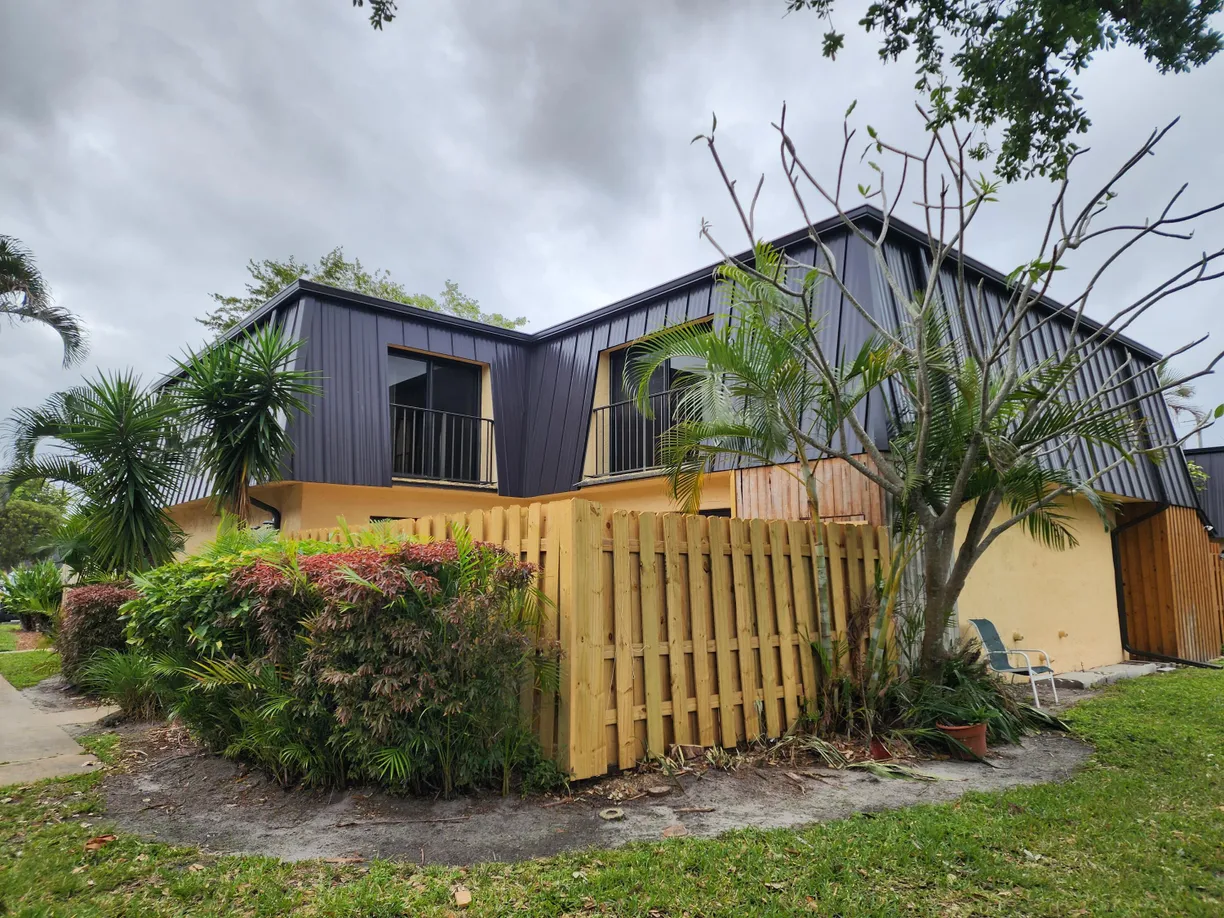 South Florida Real Estate | View 2481 Waterside Drive | 2 Beds, 2 Baths